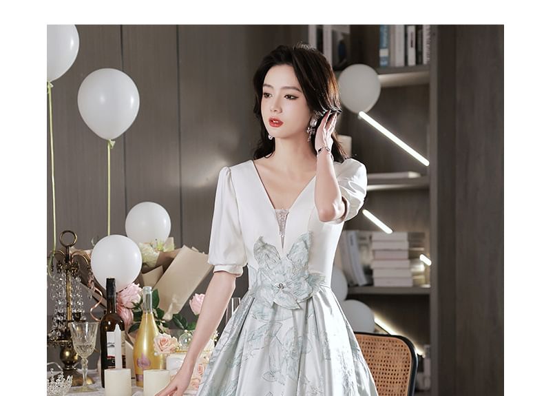 Short-Sleeve V-Neck Floral Applique A-Line Evening Gown