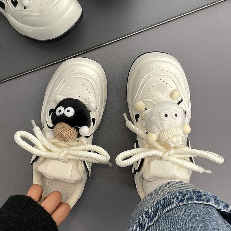 Platform Two Tone Heart Applique Faux Leather Lace-Up Sneakers