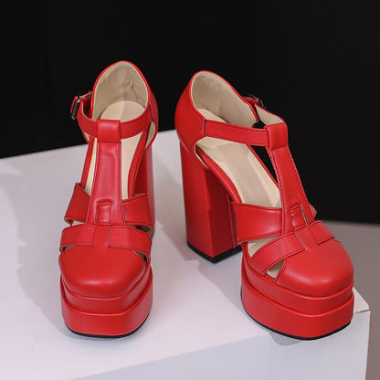 Chunky Heel Plain Buckled Faux Leather Sandals