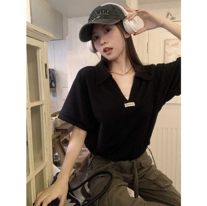 Short-Sleeve V-Neck Applique Drawstring Hem Polo Shirt