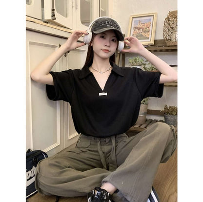Short-Sleeve V-Neck Applique Drawstring Hem Polo Shirt
