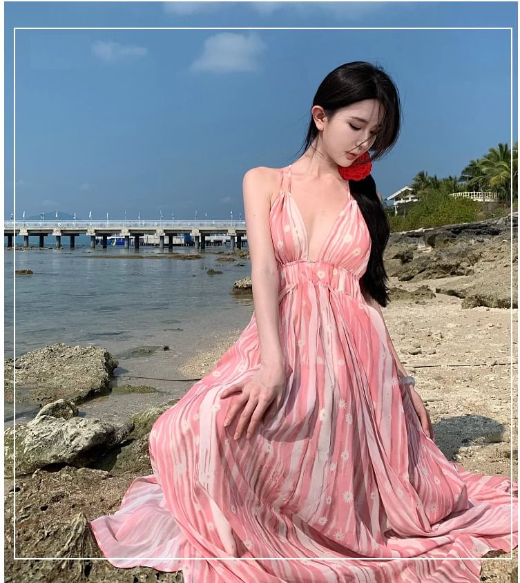 A-Line Strap Patterned Maxi Spaghetti Dress V-Neck