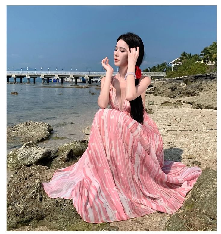 A-Line Strap Patterned Maxi Spaghetti Dress V-Neck