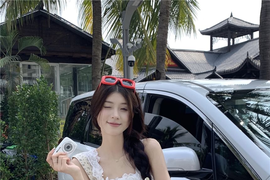 High Rise Plain Maxi A-Line Skirt / Lace Trim Tank Top