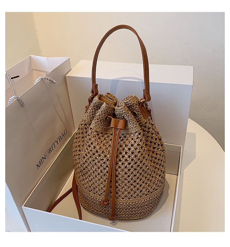 Straw Bucket Bag