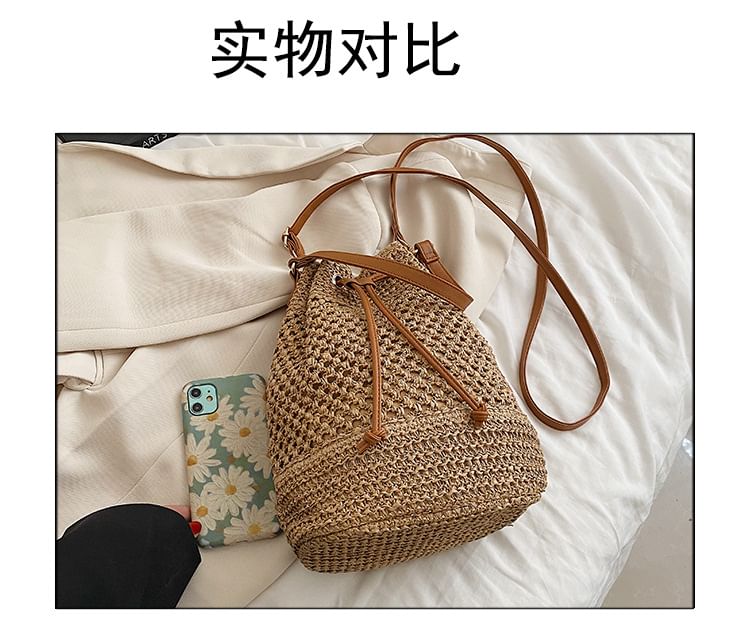 Straw Bucket Bag