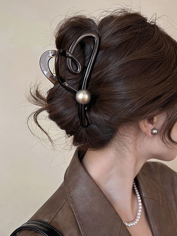 Faux Pearl Heart Hair Claw