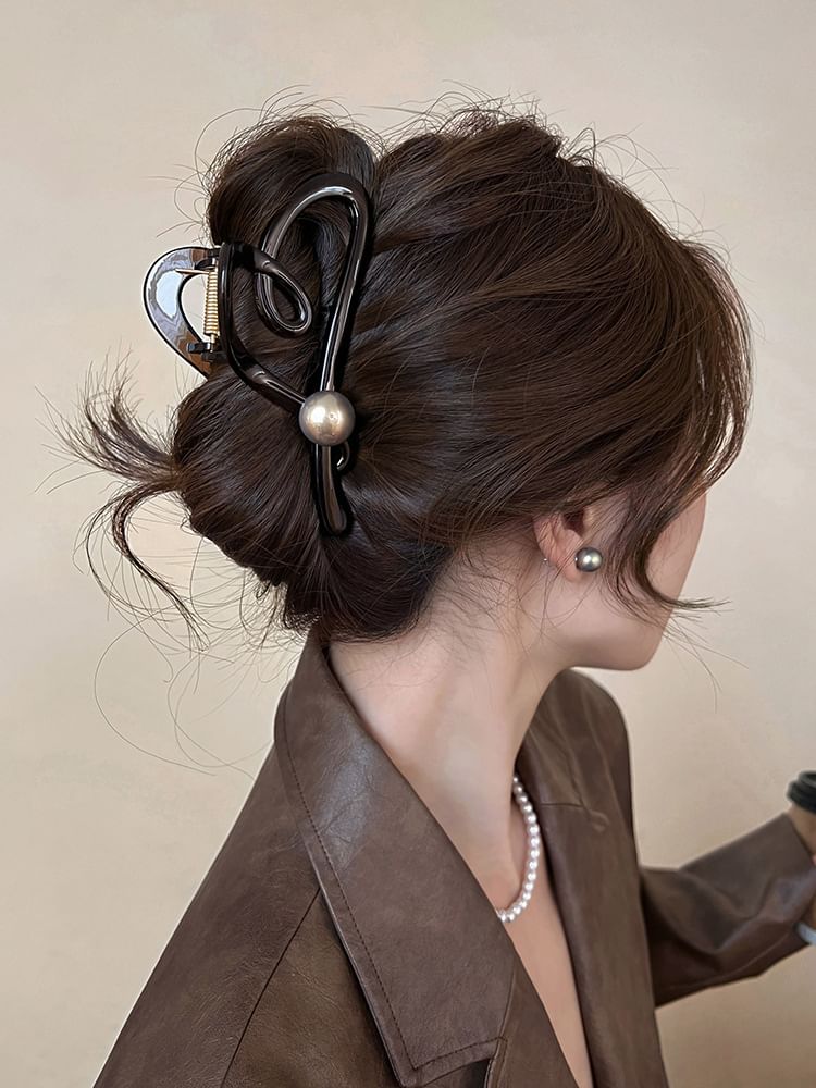 Faux Pearl Heart Hair Claw