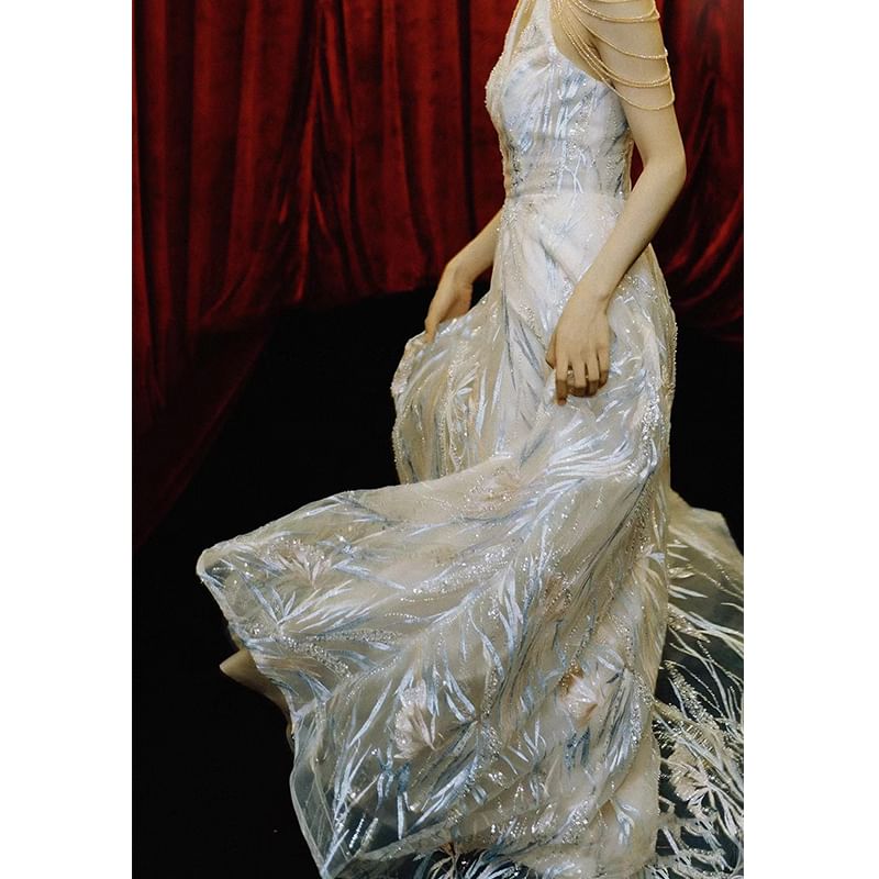 Fringed Halter Evening A-Line Sequin V-Neck Gown Shoulder Cold