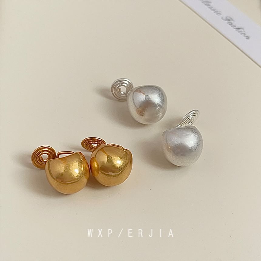 Cuff Pearl Faux Earring