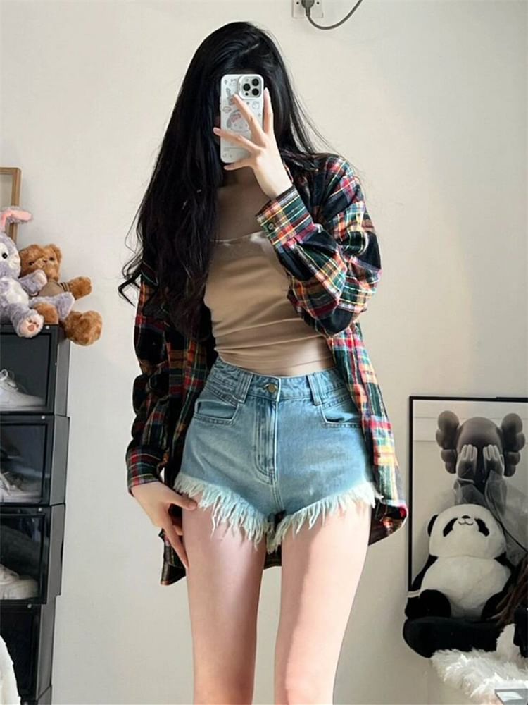 High Waist Fringed Washed Denim Hot Pants