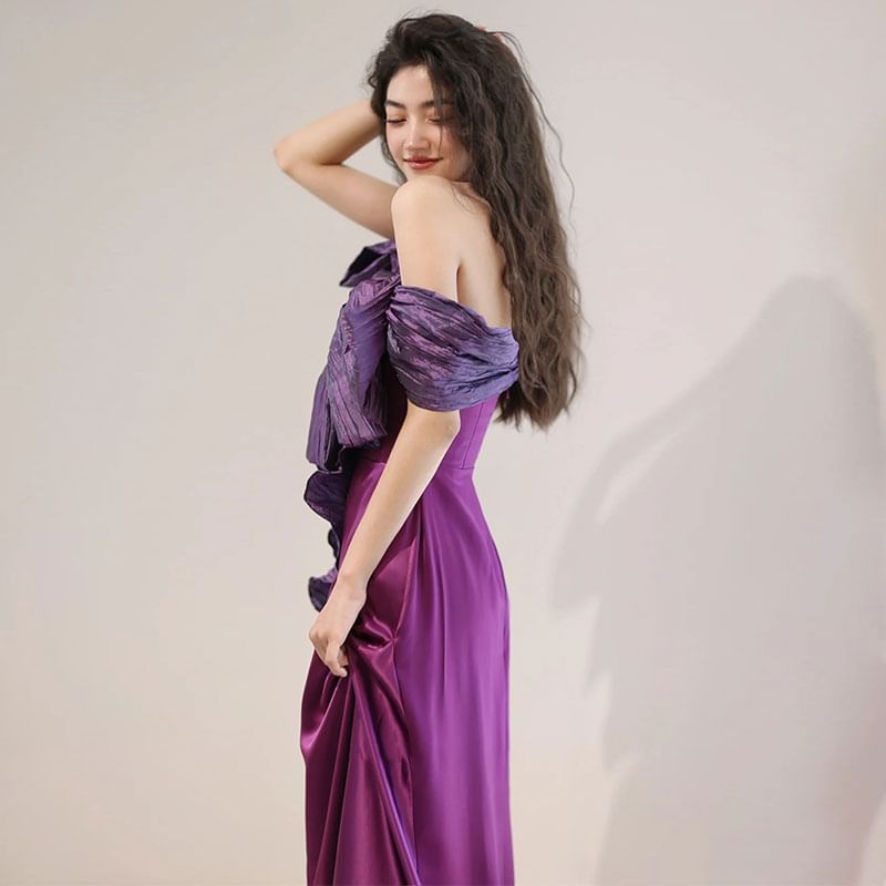 Spaghetti Strap One-Shoulder Two Tone Bow Accent Ruffle Trim A-Line Satin Evening Gown