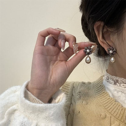 Faux Pearl Drop Earring