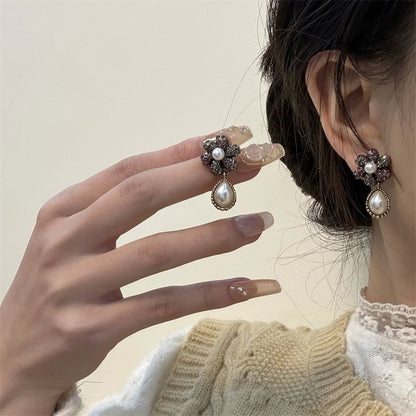 Faux Pearl Drop Earring