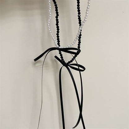 Faux Pearl Bow Necklace