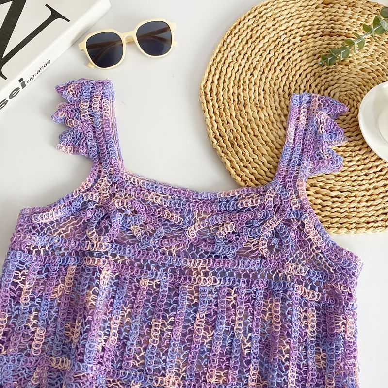 Haut court sans manches en crochet