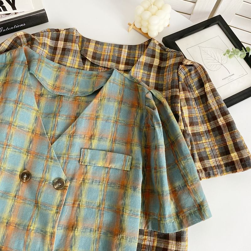 Short-Sleeve Double Breasted Plaid Shirt