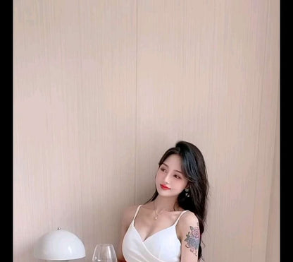 Mermaid Slit Plain Spaghetti Strap Gown V-Neck Evening