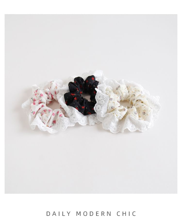 Floral Print Panel Scrunchie