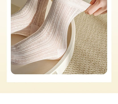 Ruffle Trim Socks Set