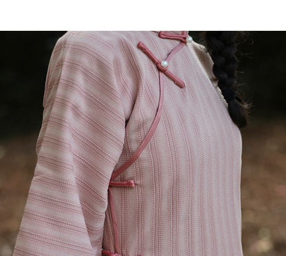 High Rise Butterfly Embroidered Midi A-Line Skirt / Flared-Sleeve Striped Midi Qipao