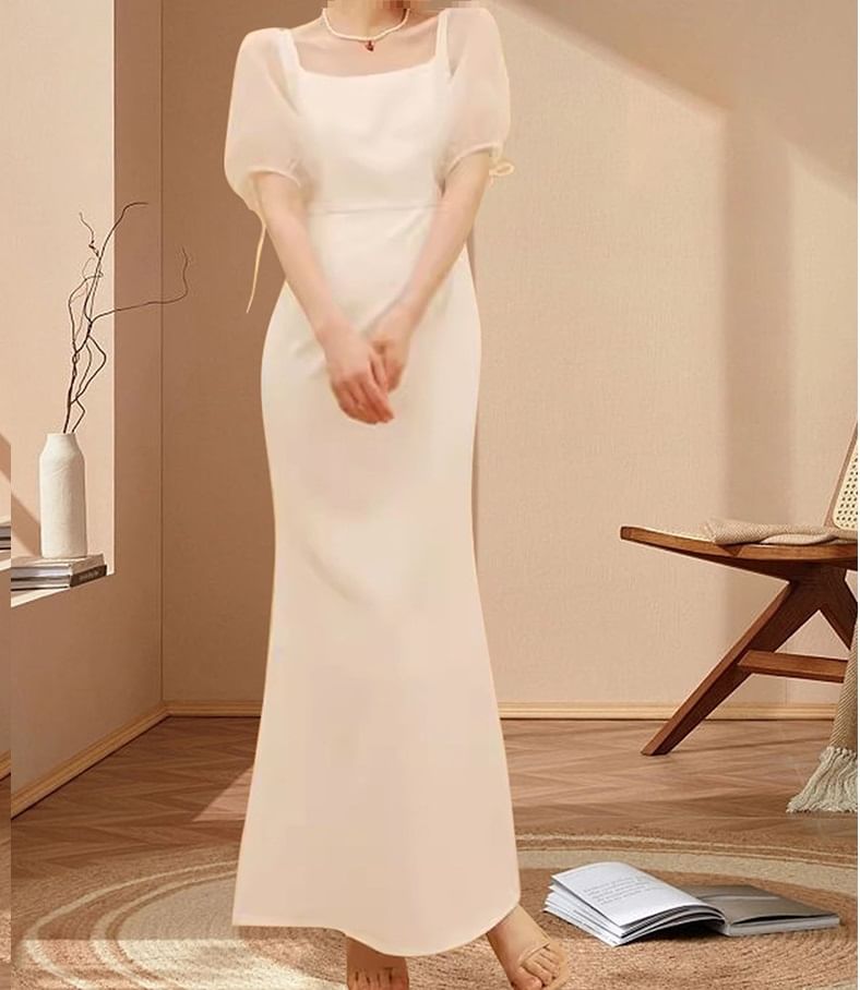 Short-Sleeve Square Neck Plain Maxi Sheath Wedding Dress