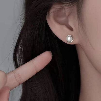 Faux Pearl Ear Stud