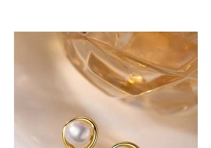 Faux Pearl Ear Stud