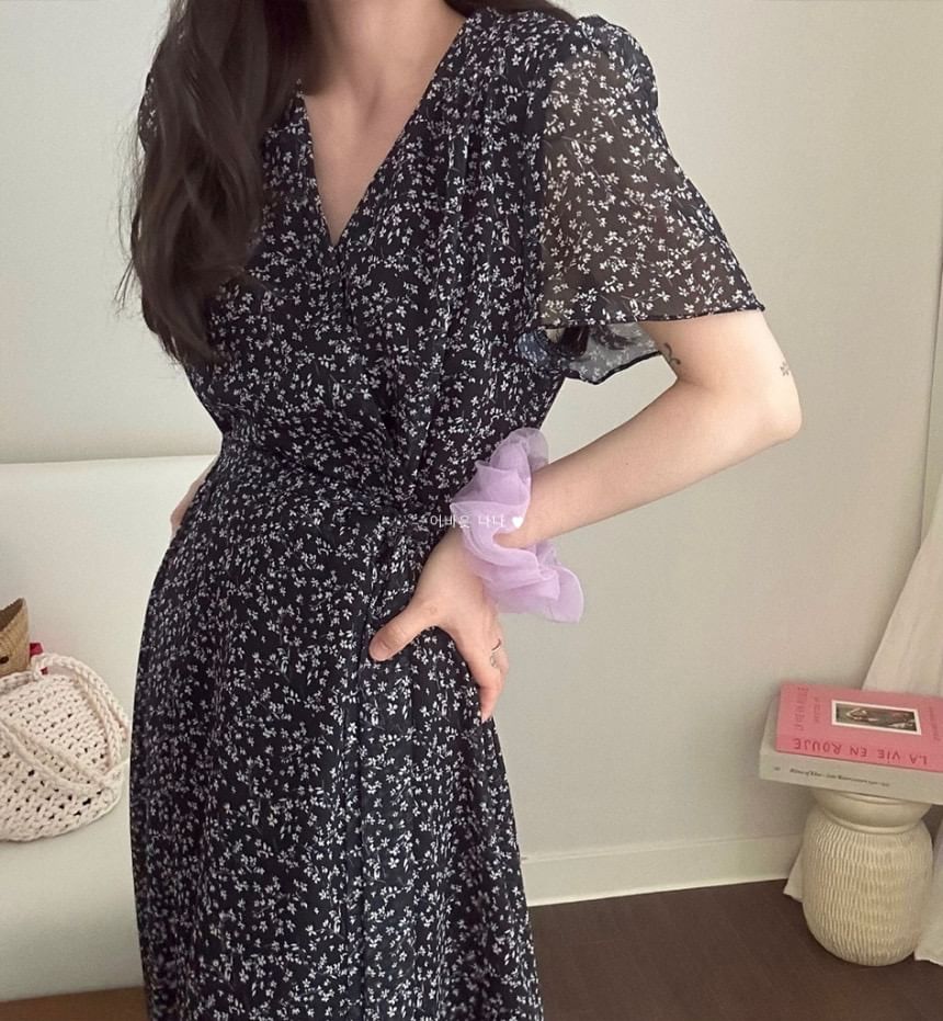 Short-Sleeve V-neck Floral Print Wrap Midi A-Line Dress