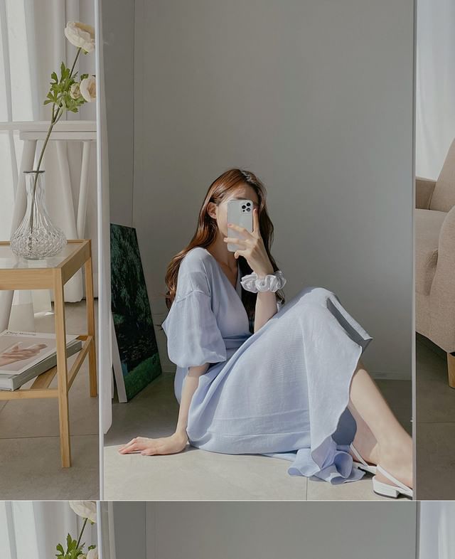 Puff-Sleeve V-Neck Plain Midi A-Line Dress