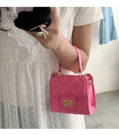 Strap Quilted Flap Chain Crossbody Bag