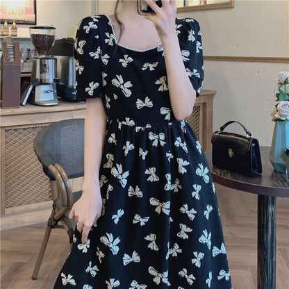 Short-Sleeve Square Neck Bow Print Panel Tie Back Midi A-Line Dress