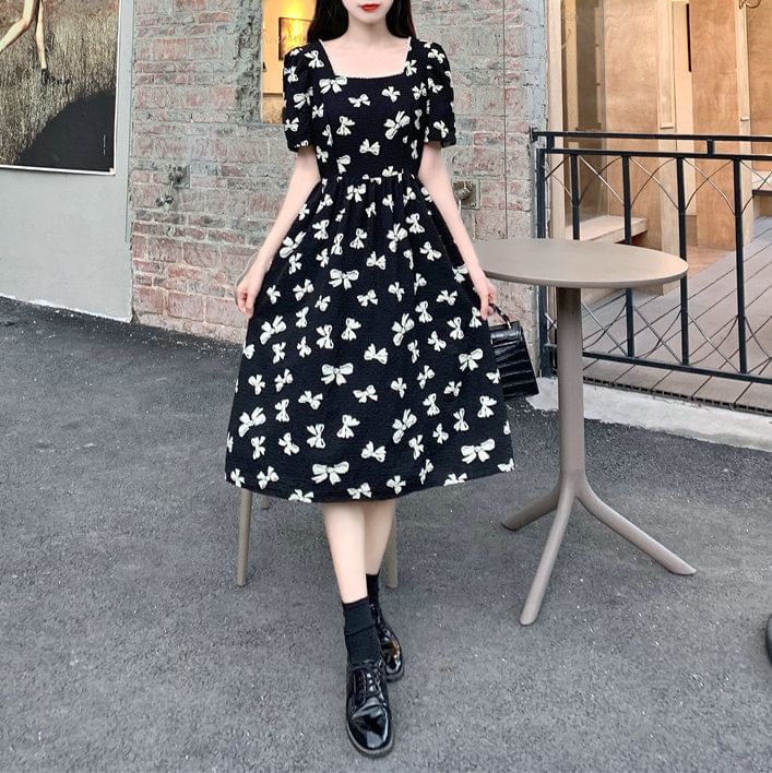 Short-Sleeve Square Neck Bow Print Panel Tie Back Midi A-Line Dress