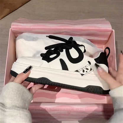 Plateau-Sneakers mit Kontrastbesatz