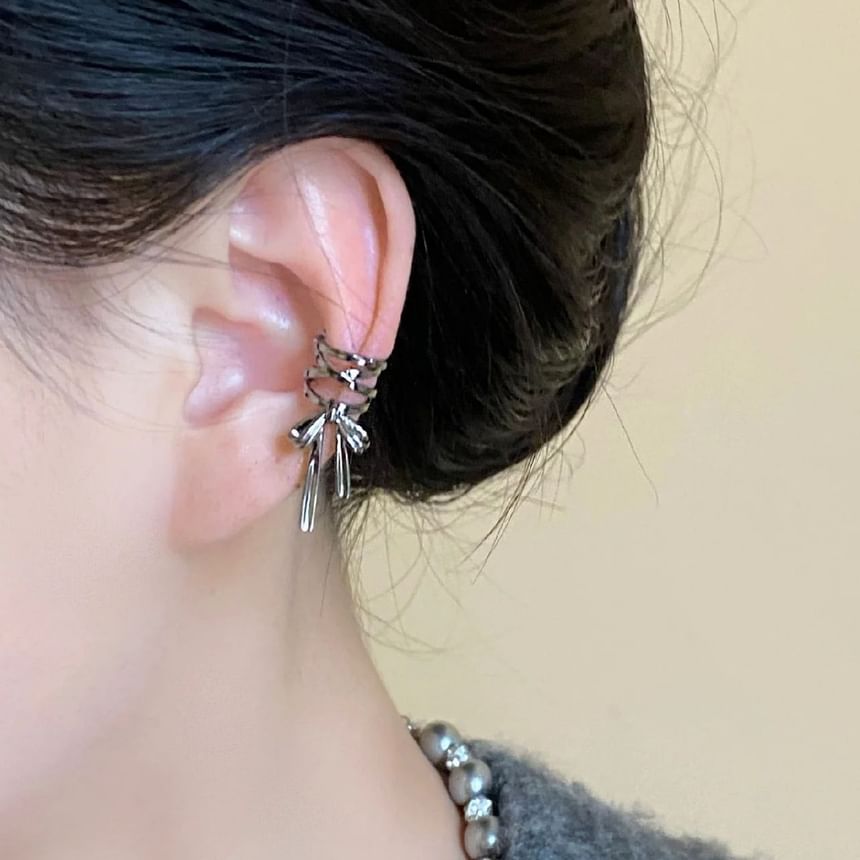 Ribbon Copper Ear Cuff