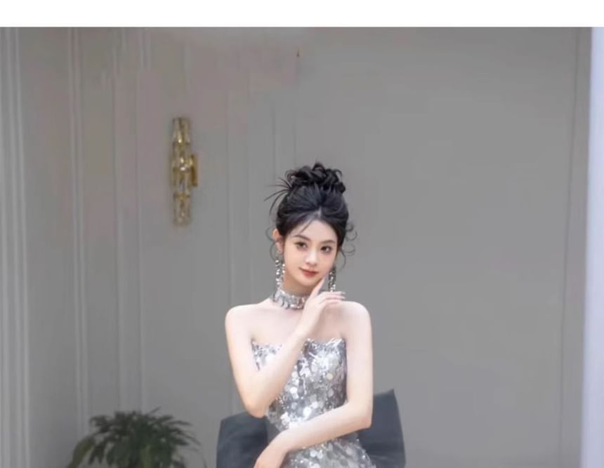 Choker-Neck Bow Back Sequined Bodycon Evening Gown