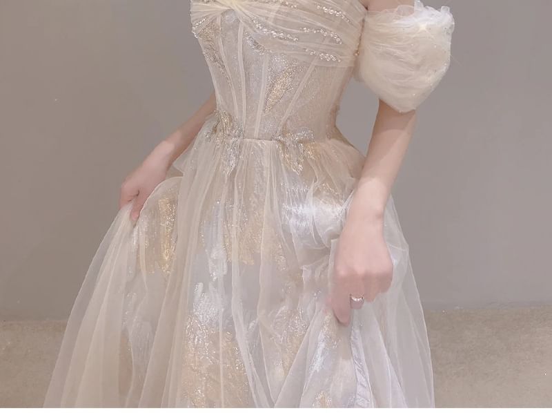 Cold-Shoulder Puff-Sleeve A-Line Lace Evening Gown