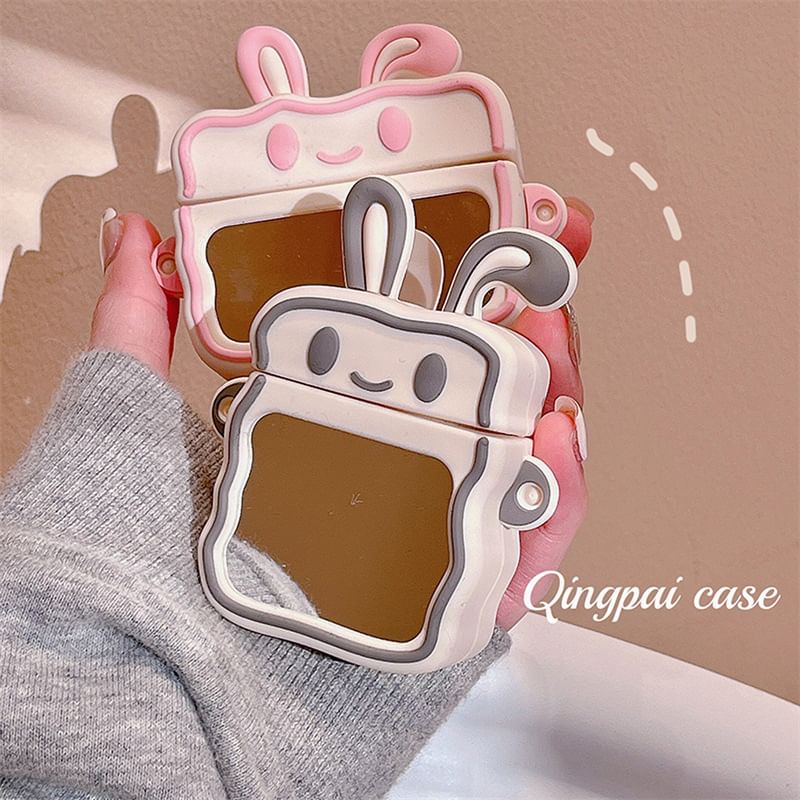 Rabbit AirPods / Pro Earphone Case Skin