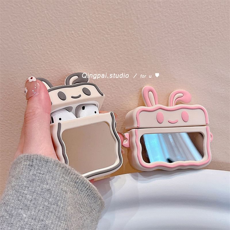 Rabbit AirPods / Pro Earphone Case Skin