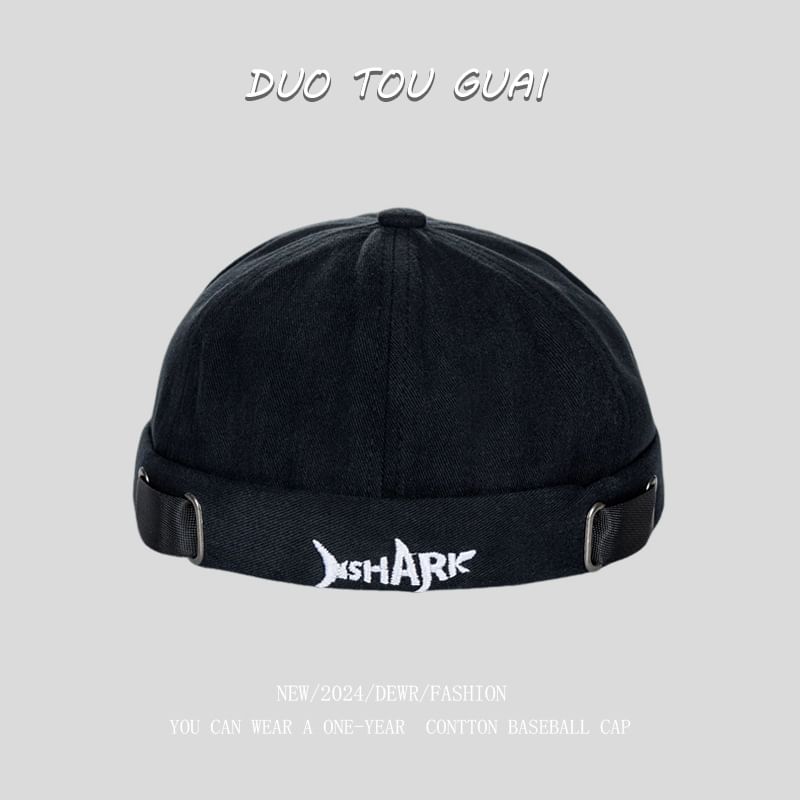 Lettering Hat Brimless Embroidered