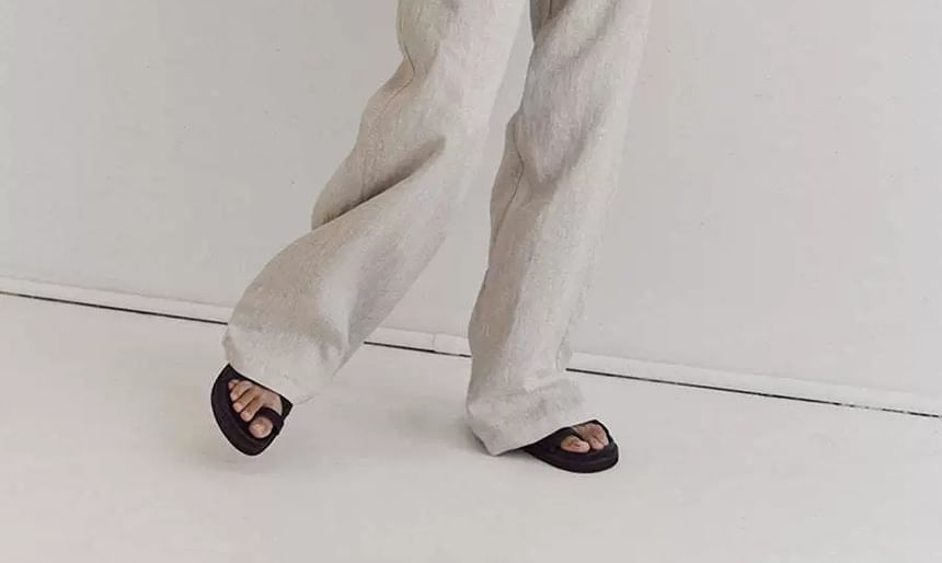 Round Sleeveless Top Plain Knit Neck