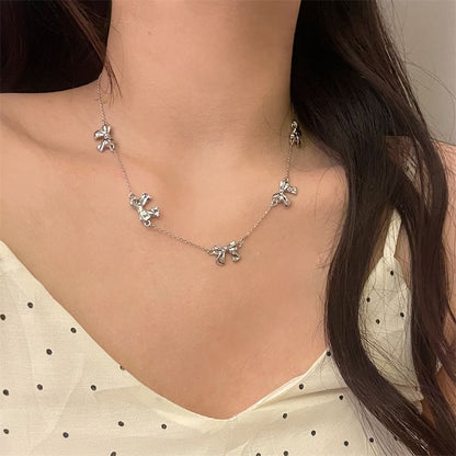 Bow Alloy Choker