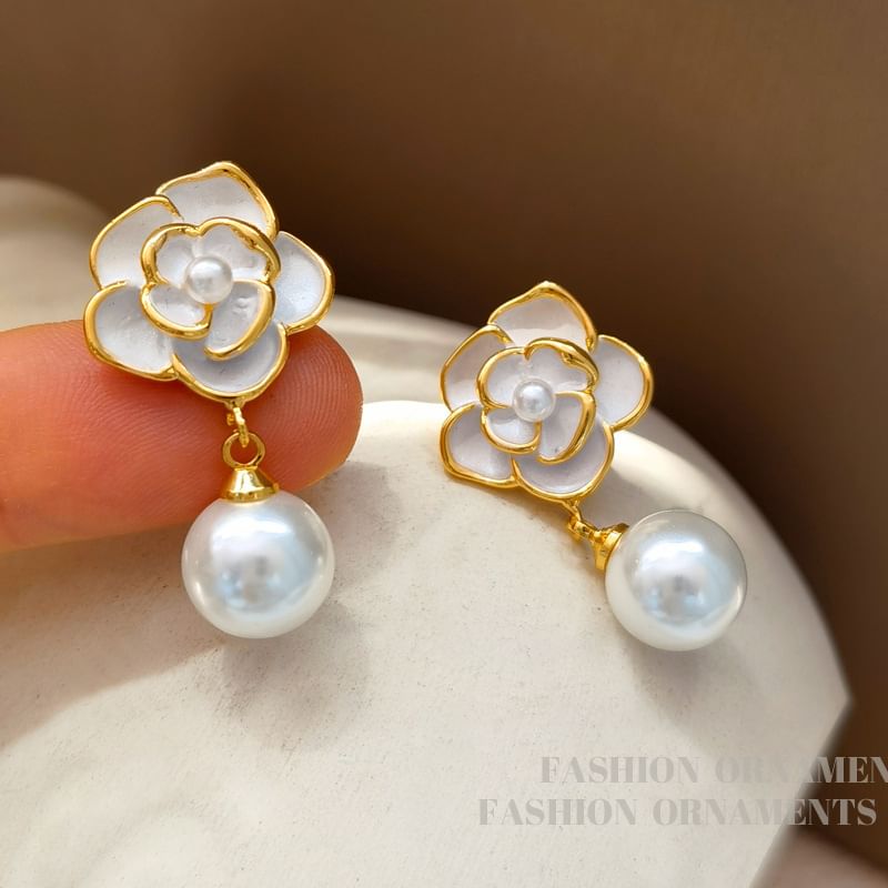 Floral Faux Pearl Alloy Stud Earring