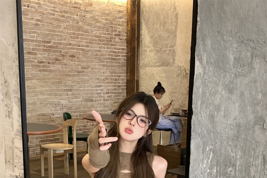 Sleeveless Round Neck Cutout Top / Mid Waist Faux Leather Mini Pencil Skirt