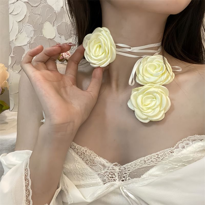 Faux Pearl / Floral Layered Choker