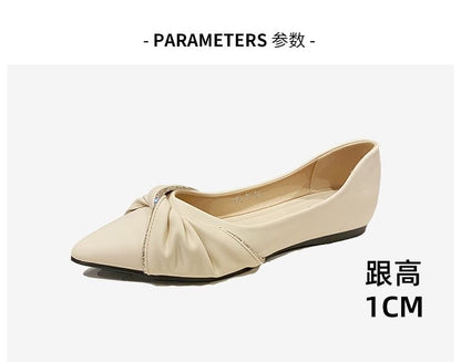 Pointed-Toe Rhinestone Flats Bow