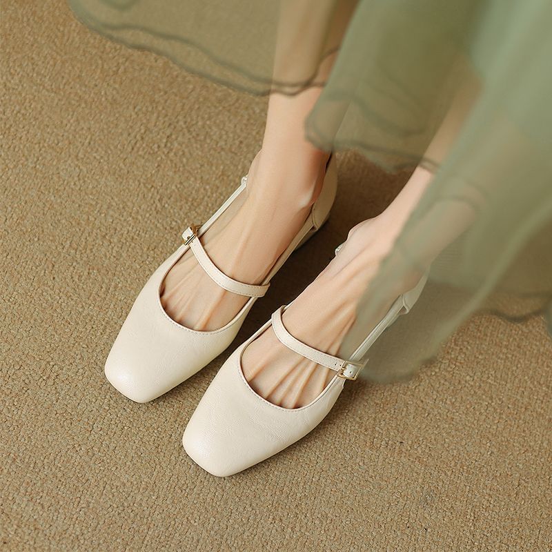 [42] Block Heel Pointy Sandals