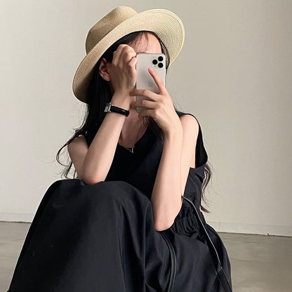 Ärmelloses, schlichtes Maxi-A-Linien-Kleid mit offenem Rücken