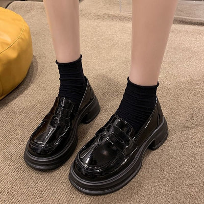 Loafer mit Plateausohle aus Kunstleder