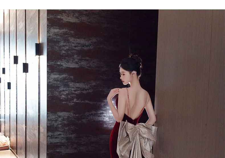 Evening Velvet Gown Bow Strap V-Neck Spaghetti Trumpet